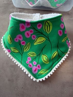 HANDMADE BABY BANDANS BIBS